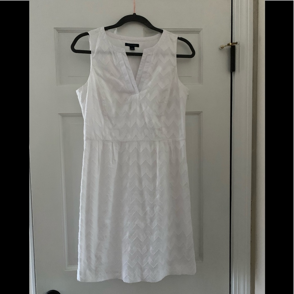 Tommy Hilfiger white chevron print dress